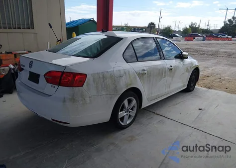 2012 Volkswagen Jetta 2.0L Tdi z USA, uszkodzony, nr VIN 3VWLL7AJ7CM087124